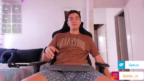 Snapshot of _simoonn_ chatting on 23, 6, 2026 Liam modelo independiente online show from 23, 6, 2026