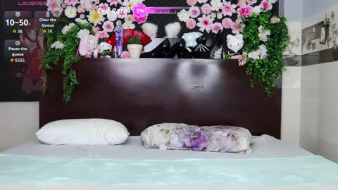 Snapshot of _skitlstrynka_ chatting on 12, 5, 2026 _skitlstrynka_ online show from 12, 5, 2026