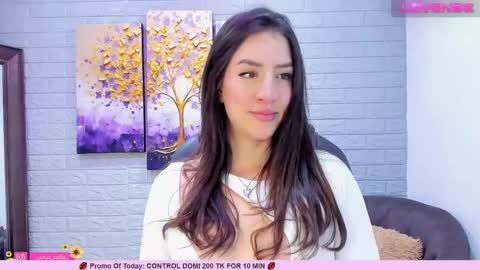 Snapshot of _sofia_cruz chatting on 12, 3, 2025 640 200 online show from 12, 3, 2025