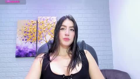 Snapshot of _sofia_cruz chatting on 15, 10, 2025 640 200 online show from 15, 10, 2025