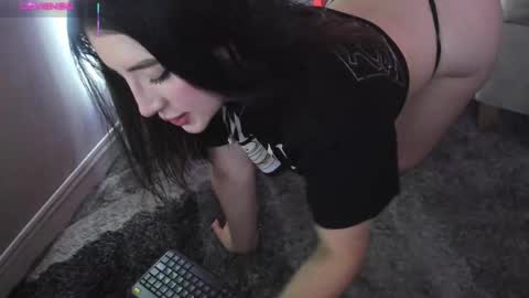 Snapshot of _sofia_cruz chatting on 18, 11, 2025 640 200 online show from 18, 11, 2025