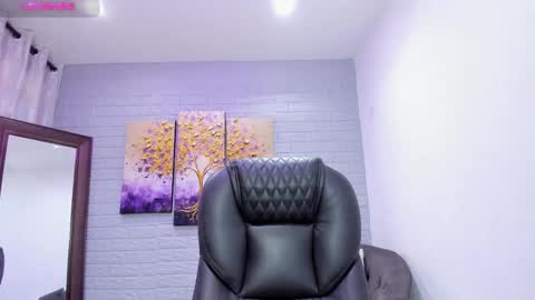 Snapshot of _sofia_cruz chatting on 10, 1, 2026 640 200 online show from 10, 1, 2026