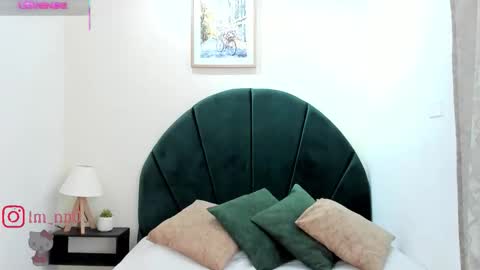 Snapshot of _sofia_cruz chatting on 12, 1, 2026 640 200 online show from 12, 1, 2026