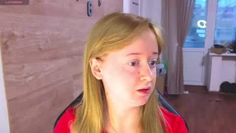 Snapshot of _sofiy_milashka chatting on 24, 10, 2025 Sofiy online show from 24, 10, 2025