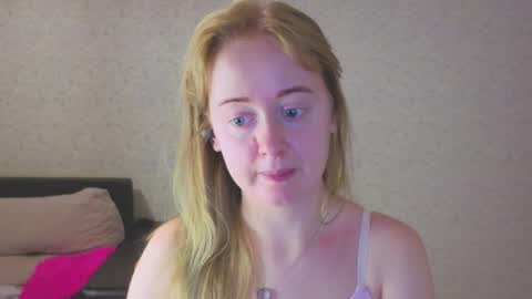 Snapshot of _sofiy_milashka chatting on 16, 11, 2025 Sofiy online show from 16, 11, 2025