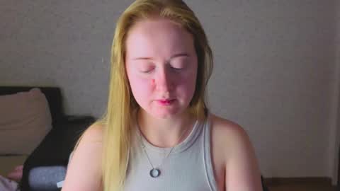 Snapshot of _sofiy_milashka chatting on 27, 11, 2025 Sofiy online show from 27, 11, 2025