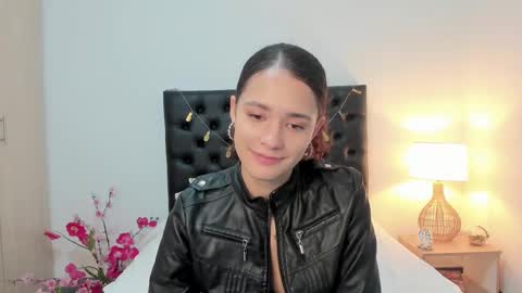 Sussi online show from 11, 3, 2025