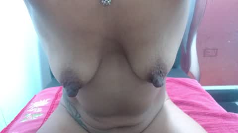 Snapshot of _thamaraa_ chatting on 28, 7, 2026 Tamara online show from 28, 7, 2026
