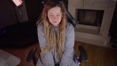 Snapshot of _that_witch_ chatting on 12, 4, 2026 MIRA online show from 12, 4, 2026