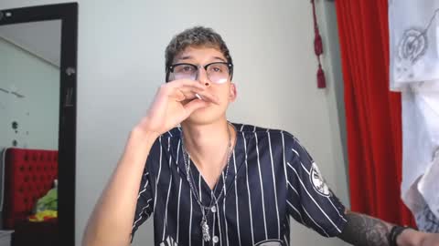 Snapshot of _thomas_hot_ chatting on 17, 12, 2024 Thomas online show from 17, 12, 2024