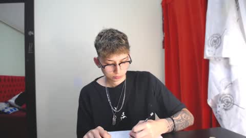 Snapshot of _thomas_hot_ chatting on 2, 1, 2025 Thomas online show from 2, 1, 2025