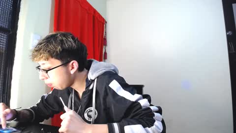 Snapshot of _thomas_hot_ chatting on 6, 2, 2025 Thomas online show from 6, 2, 2025