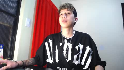 Snapshot of _thomas_hot_ chatting on 7, 2, 2025 Thomas online show from 7, 2, 2025