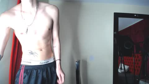 Snapshot of _thomas_hot_ chatting on 8, 2, 2025 Thomas online show from 8, 2, 2025