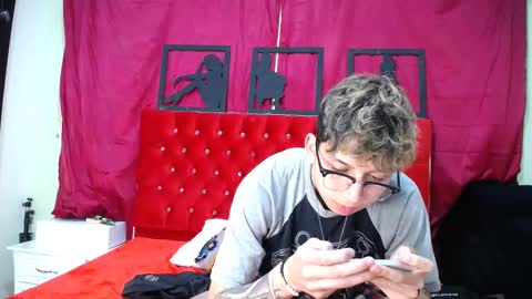 Snapshot of _thomas_hot_ chatting on 15, 2, 2025 Thomas online show from 15, 2, 2025