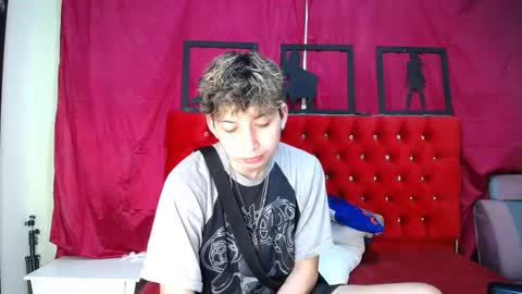 Snapshot of _thomas_hot_ chatting on 23, 2, 2025 Thomas online show from 23, 2, 2025