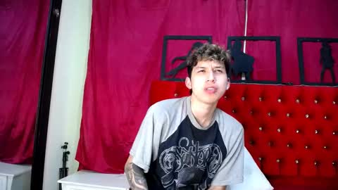 Snapshot of _thomas_hot_ chatting on 28, 2, 2025 Thomas online show from 28, 2, 2025