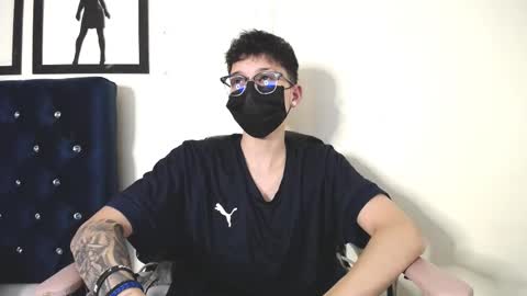 Snapshot of _thomas_hot_ chatting on 1, 10, 2025 Thomas online show from 1, 10, 2025