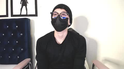 Snapshot of _thomas_hot_ chatting on 2, 10, 2025 Thomas online show from 2, 10, 2025