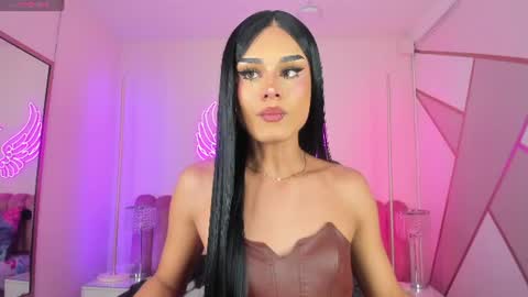 Snapshot of _tiffany_collins chatting on 18, 6, 2026 tiffany online show from 18, 6, 2026