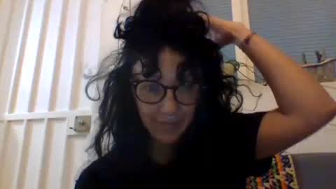 Snapshot of _tutti_frutti_ chatting on 1, 1, 2025 _tutti_frutti_ online show from 1, 1, 2025