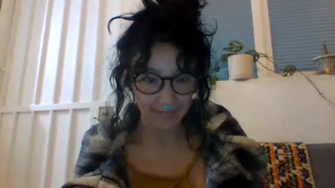 Snapshot of _tutti_frutti_ chatting on 2, 1, 2025 _tutti_frutti_ online show from 2, 1, 2025