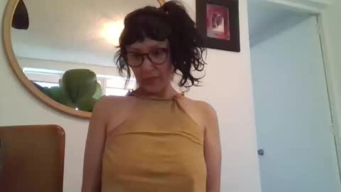 _tutti_frutti_ online show from 13, 4, 2026