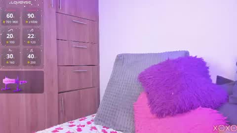 Snapshot of _urcutekitty chatting on 12, 6, 2026 online show from 12, 6, 2026
