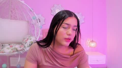 _valerycooper online show from 2, 4, 2026