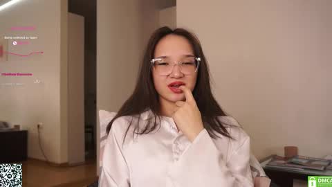 Snapshot of _vi_vi_ chatting on 6, 3, 2025 Viola online show from 6, 3, 2025