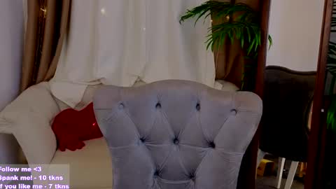 Snapshot of _violet_mills_ chatting on 20, 2, 2025 Violet online show from 20, 2, 2025