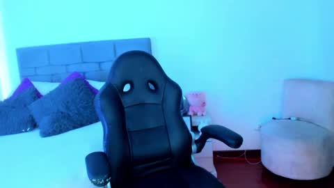 INSTAGRAM pinzon viviana online show from 26, 12, 2024