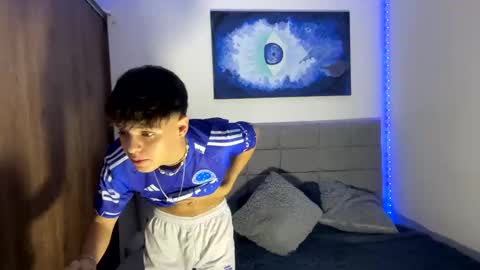 Snapshot of _walker007 chatting on 21, 12, 2024 Aron Walker online show from 21, 12, 2024