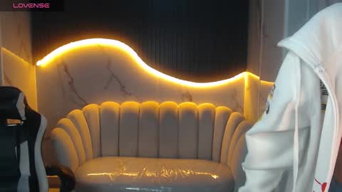 Snapshot of _wendy_b chatting on 11, 10, 2025 wendy online show from 11, 10, 2025