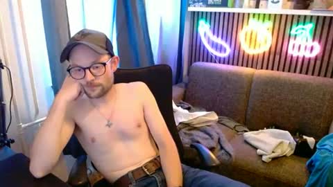 _whoisthatguy_ online show from 7, 7, 2026