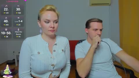 Snapshot of _yourpleasure_ chatting on 19, 12, 2024 Candice and Mark online show from 19, 12, 2024