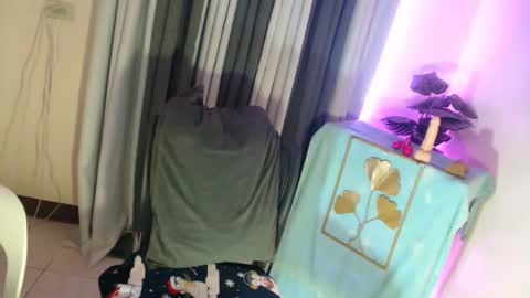 _zinnia143 online show from 18, 1, 2026