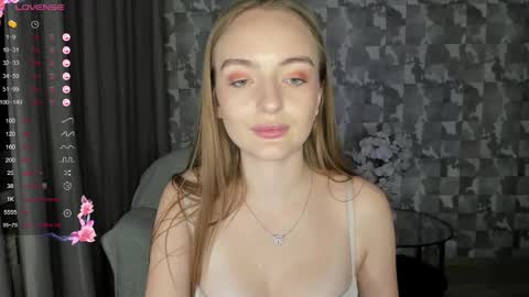 Snapshot of a_delina chatting on 7, 2, 2025 Adelina online show from 7, 2, 2025