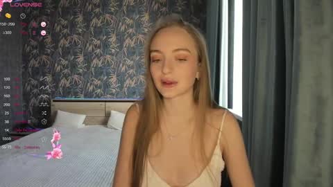 Snapshot of a_delina chatting on 10, 2, 2025 Adelina online show from 10, 2, 2025