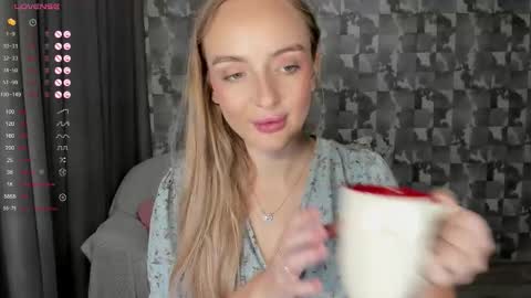 Snapshot of a_delina chatting on 3, 10, 2025 Adelina online show from 3, 10, 2025