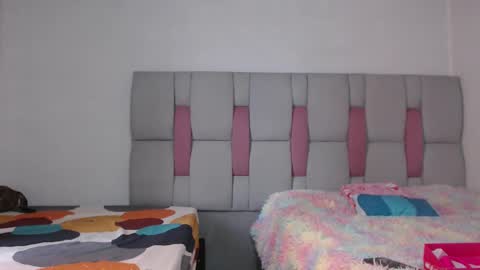 Snapshot of a_g_b chatting on 15, 9, 2025 a_g_b online show from 15, 9, 2025