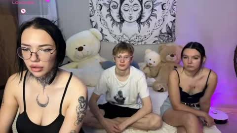 Kris Michael online show from 27, 7, 2026