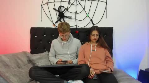 Snapshot of a_sexy_couple__ chatting on 8, 10, 2025 A Sexy Couple online show from 8, 10, 2025