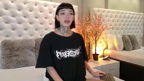Snapshot of aa_lunit chatting on 18, 9, 2025 Luni online show from 18, 9, 2025