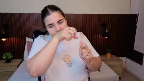 Abby Lee  online show from 5, 3, 2026