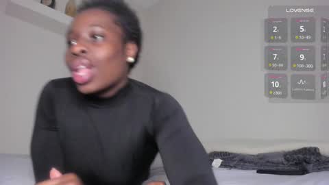 Snapshot of aafricaaa chatting on 17, 12, 2024 Sara online show from 17, 12, 2024