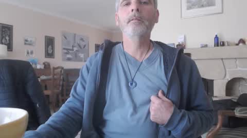 Snapshot of aalex1717 chatting on 1, 1, 2025 Aalex1717 online show from 1, 1, 2025