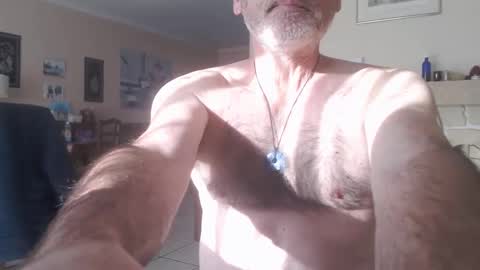 Snapshot of aalex1717 chatting on 1, 1, 2025 Aalex1717 online show from 1, 1, 2025