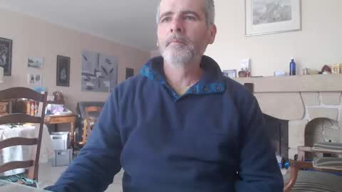 Snapshot of aalex1717 chatting on 5, 1, 2025 Aalex1717 online show from 5, 1, 2025