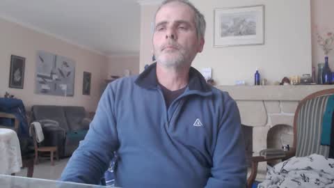 Snapshot of aalex1717 chatting on 9, 2, 2025 Aalex1717 online show from 9, 2, 2025